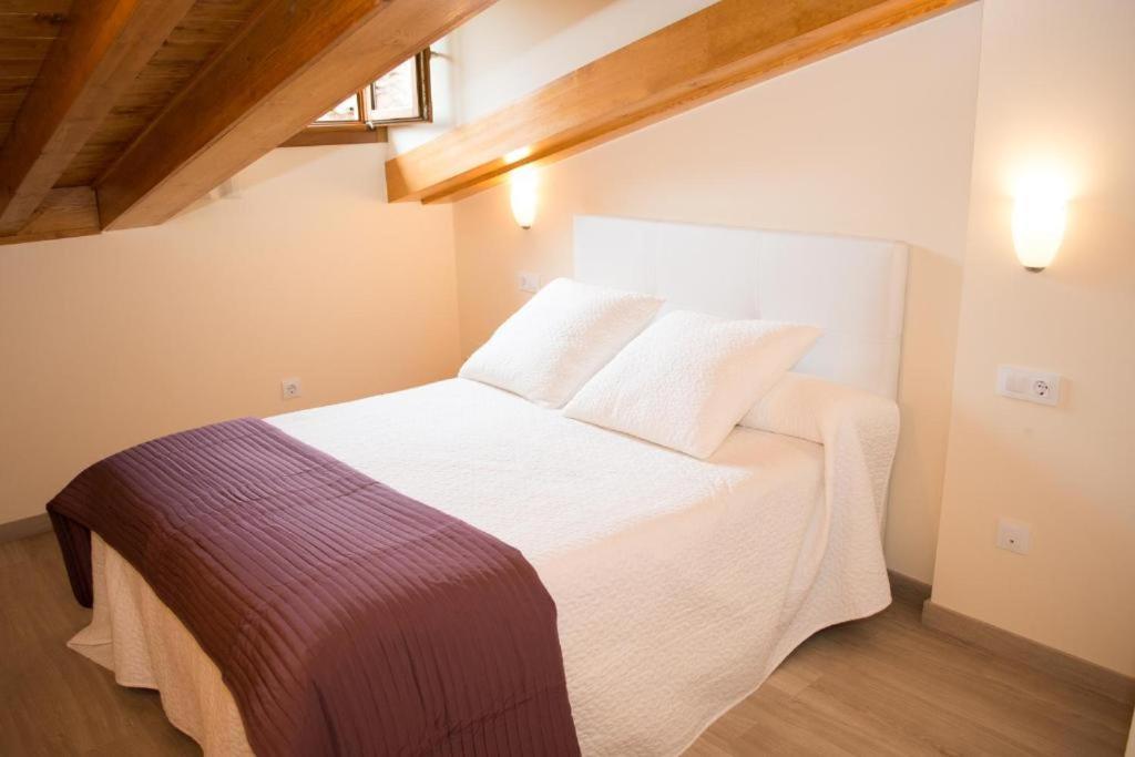 Apartamentos Rurales El Llagar De Cue Llanes Exterior photo