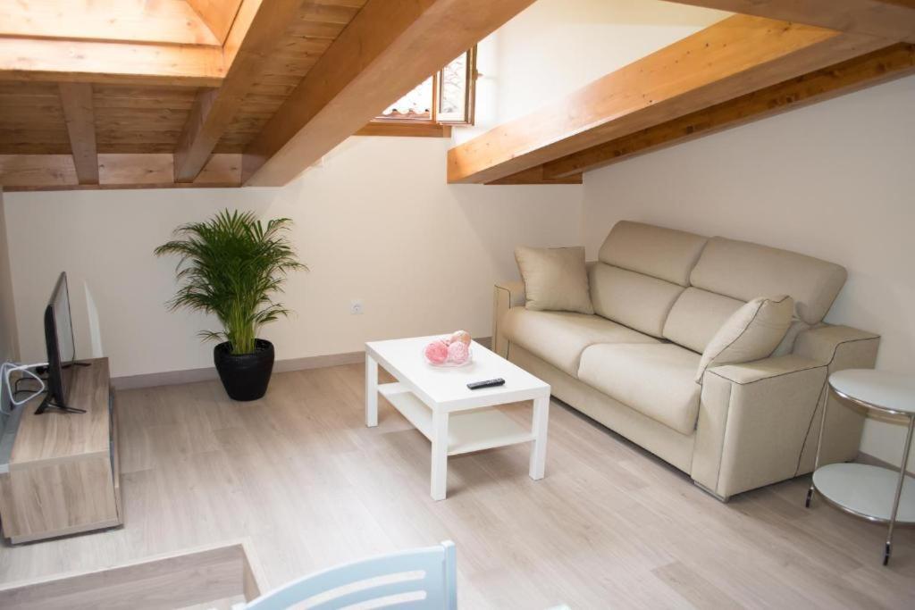 Apartamentos Rurales El Llagar De Cue Llanes Exterior photo